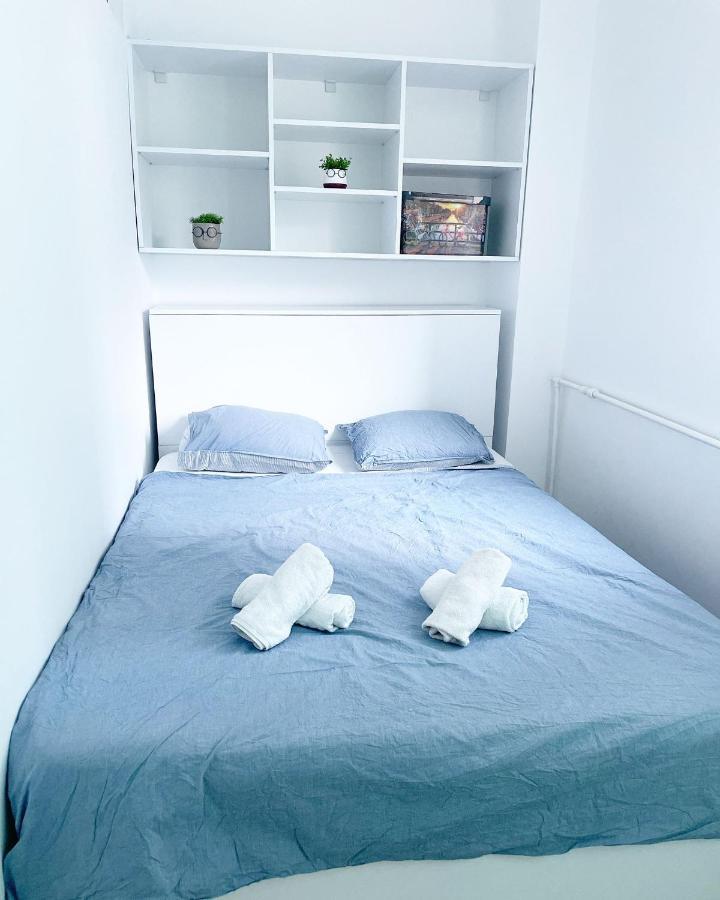 White Apartment Bucureşti Ngoại thất bức ảnh